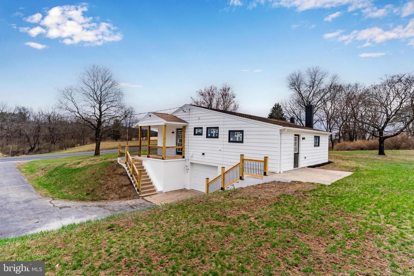 421 N Middleton Road photo 31