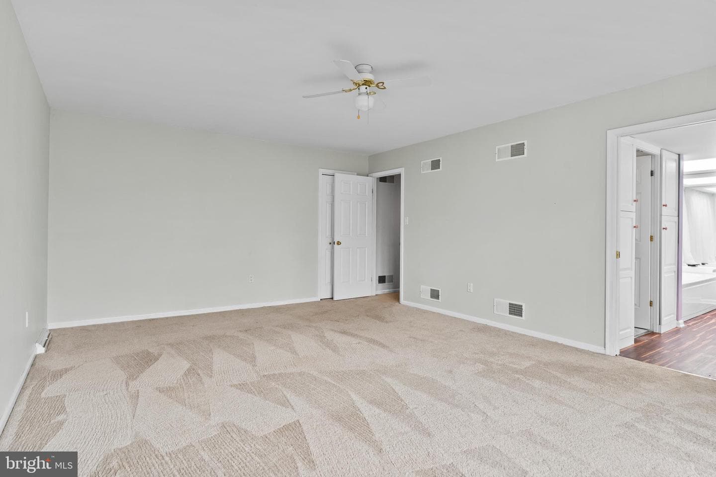 56 Devonshire Square photo 25