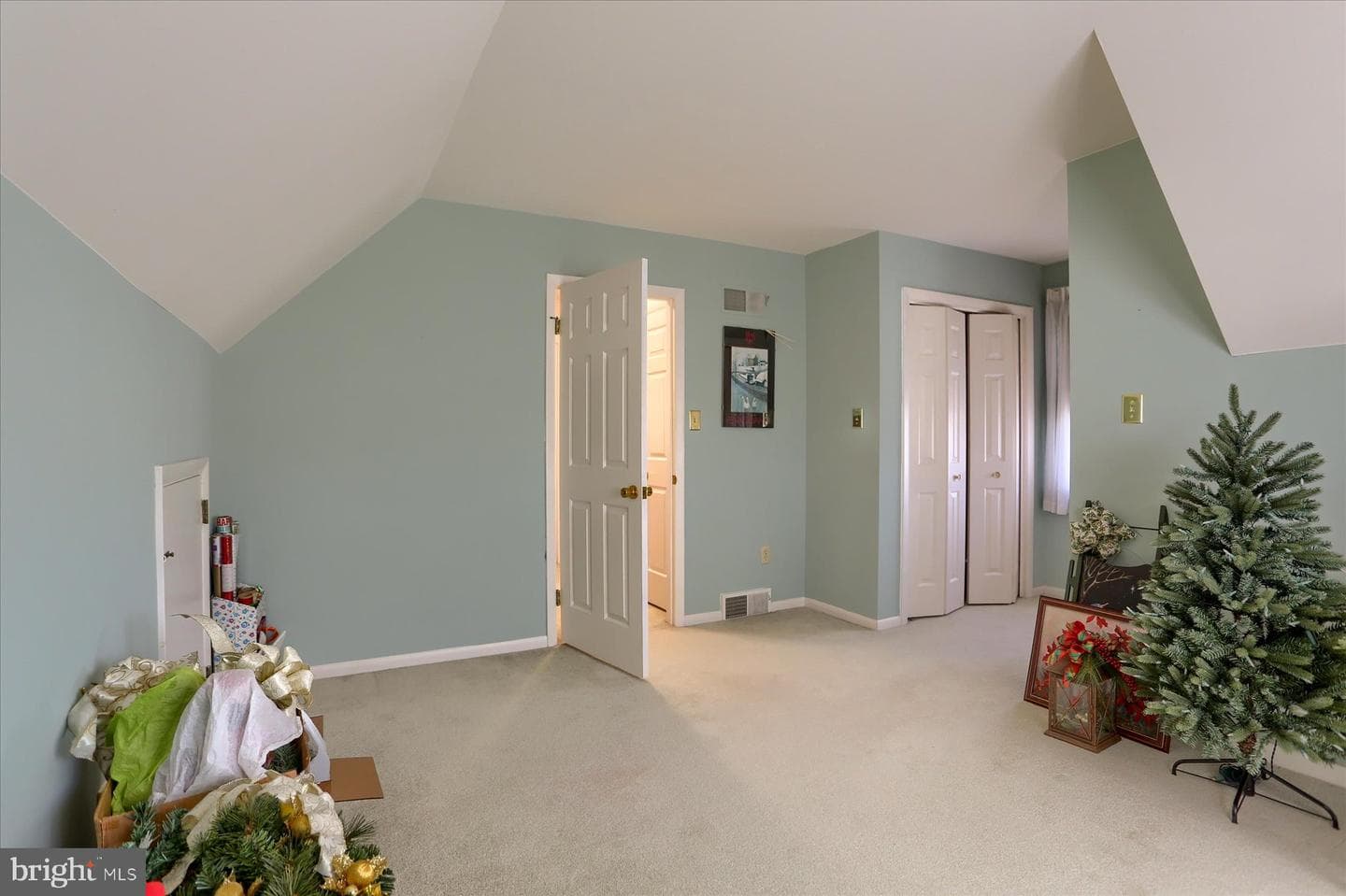 700 Somerset Drive photo 26