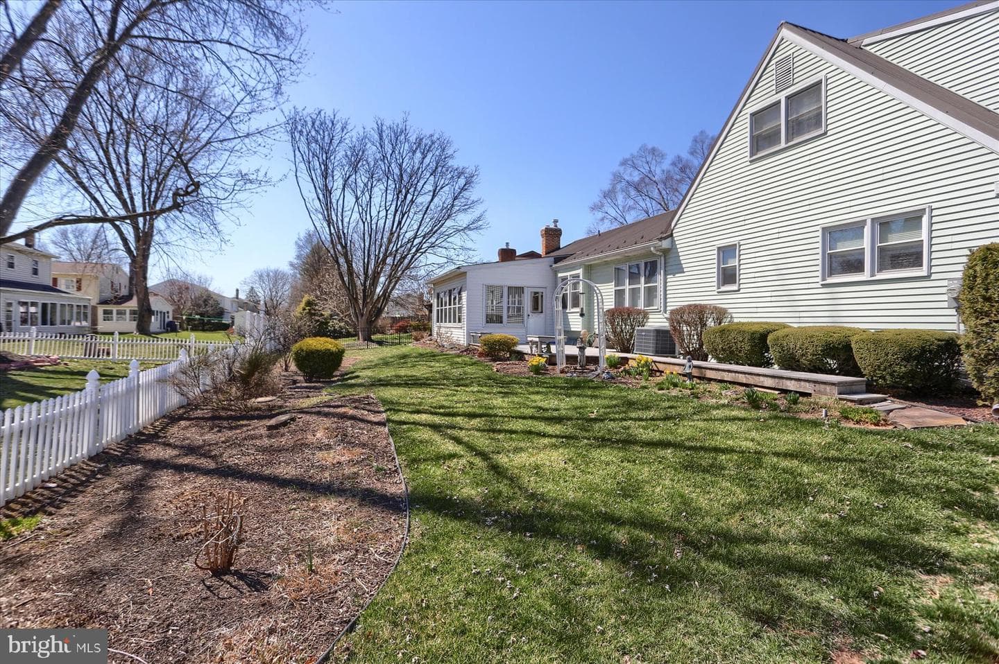 700 Somerset Drive photo 36