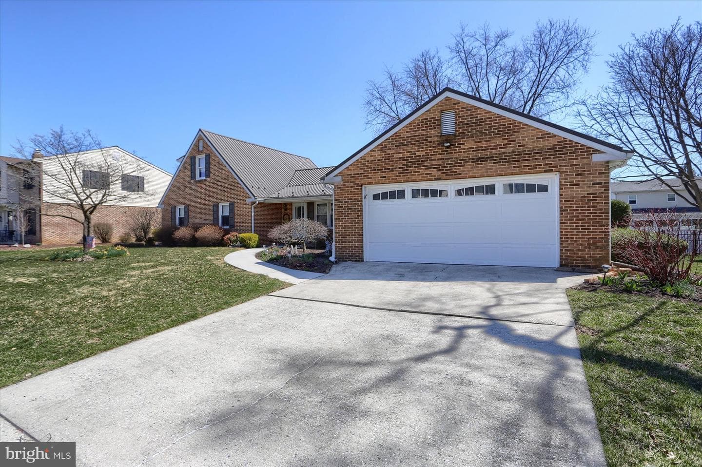 700 Somerset Drive photo 37