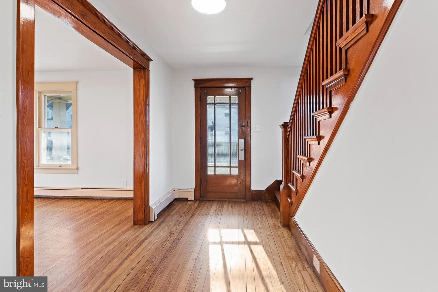 826 W Trindle Road photo 2
