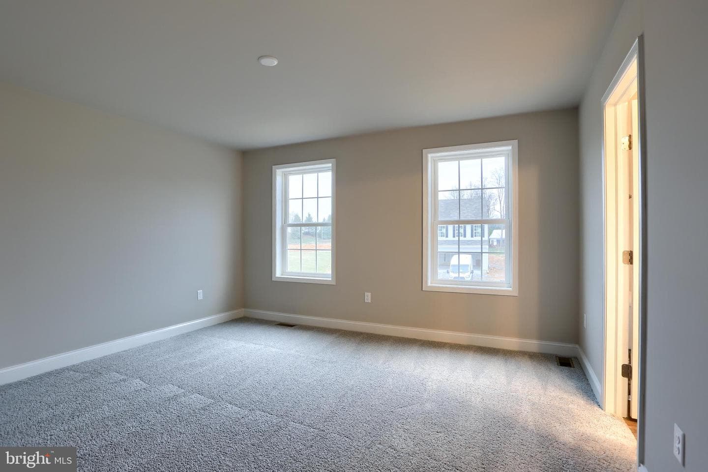 48 Bennington Way photo 6