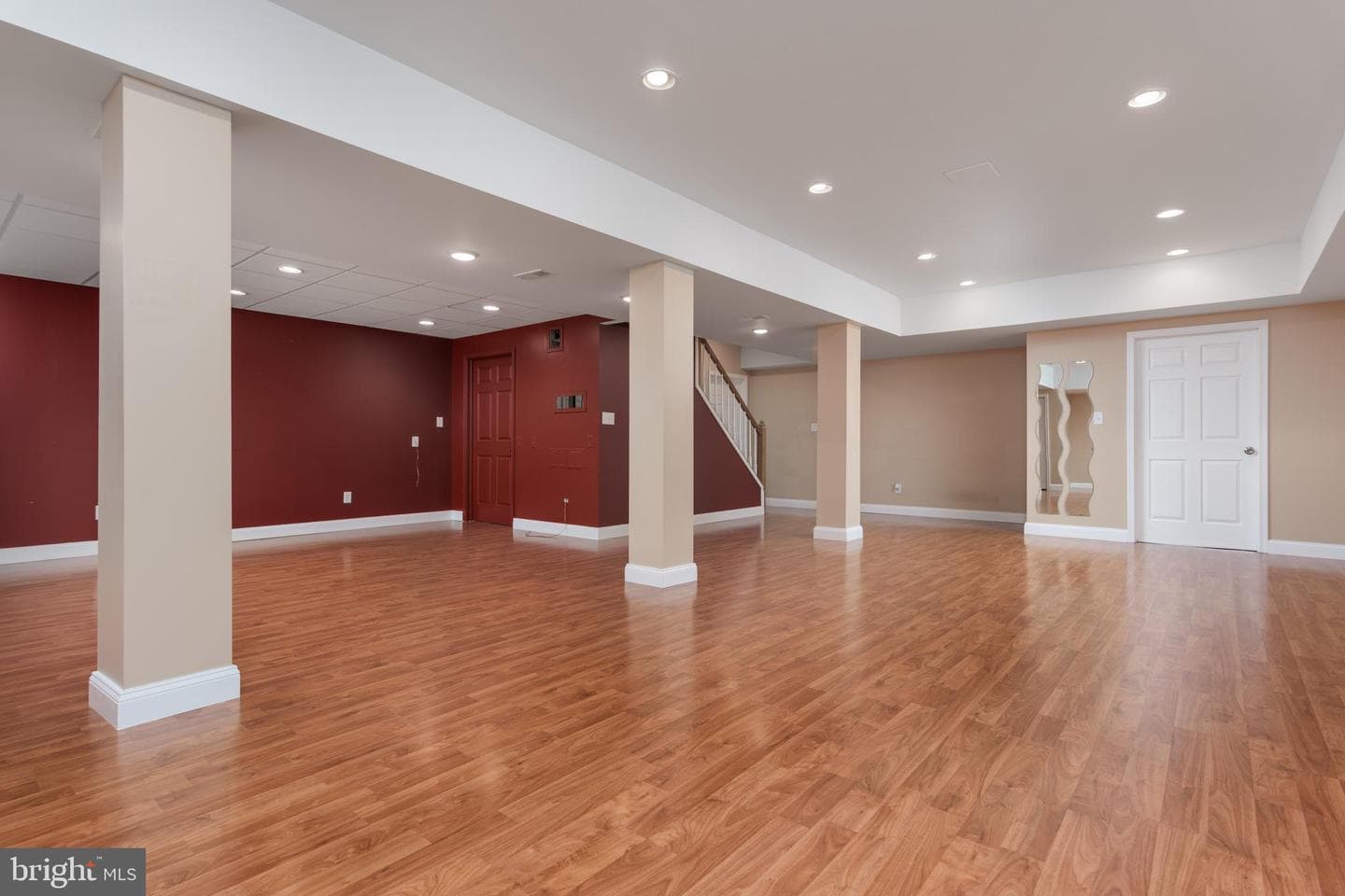 10 Jamestown Square photo 21