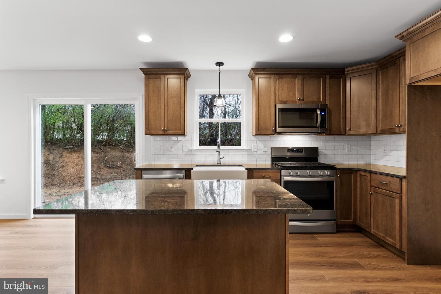 25 Essex Drive photo 10