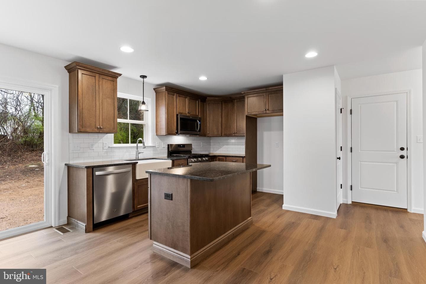 25 Essex Drive photo 12