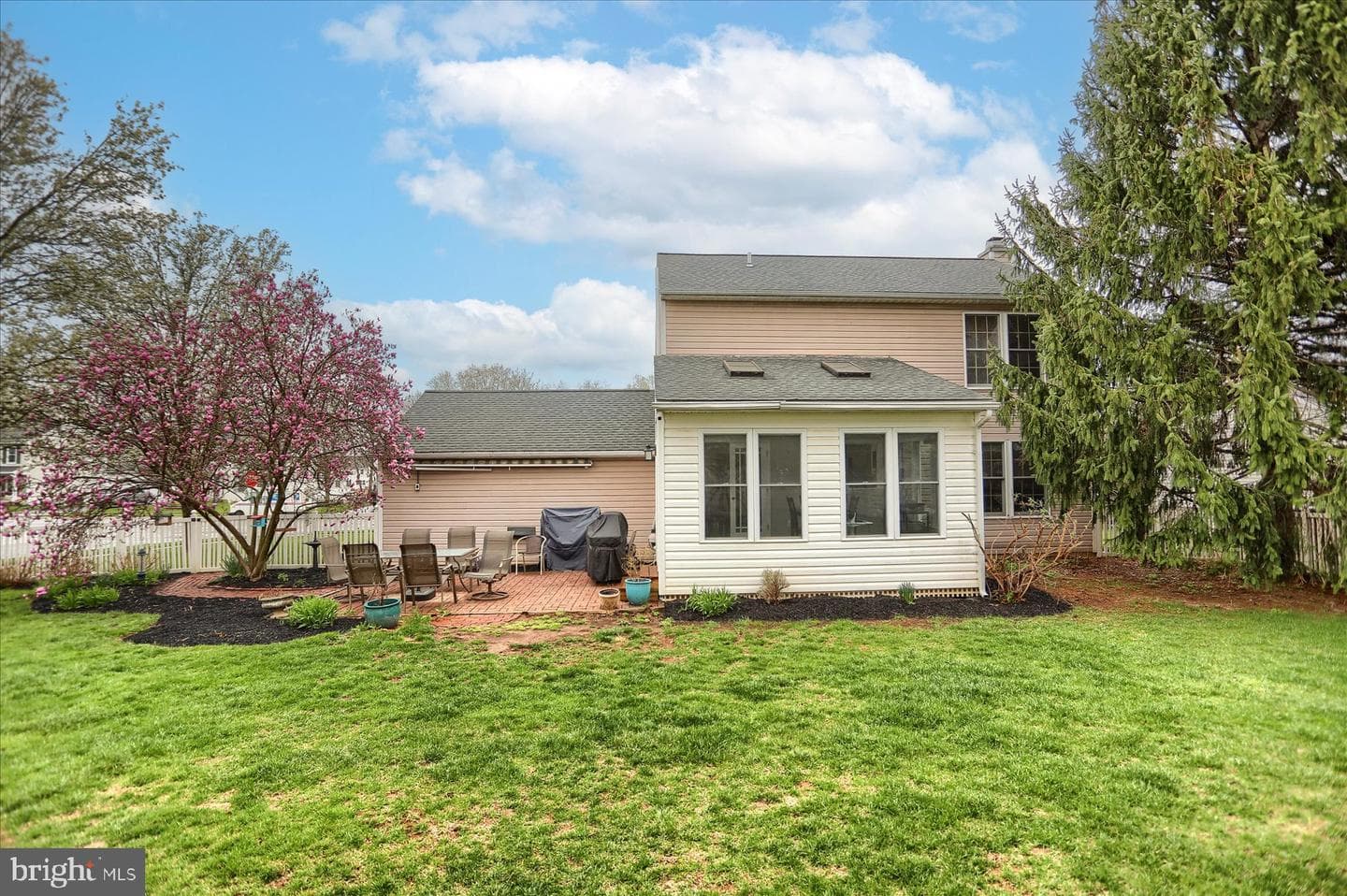 19 Monarch Lane photo 36