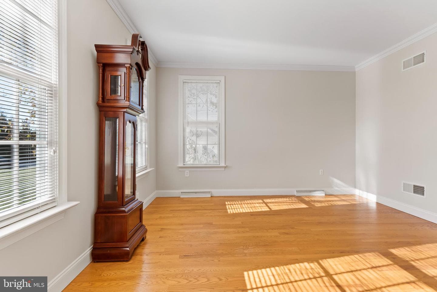 203 Friar Court photo 11