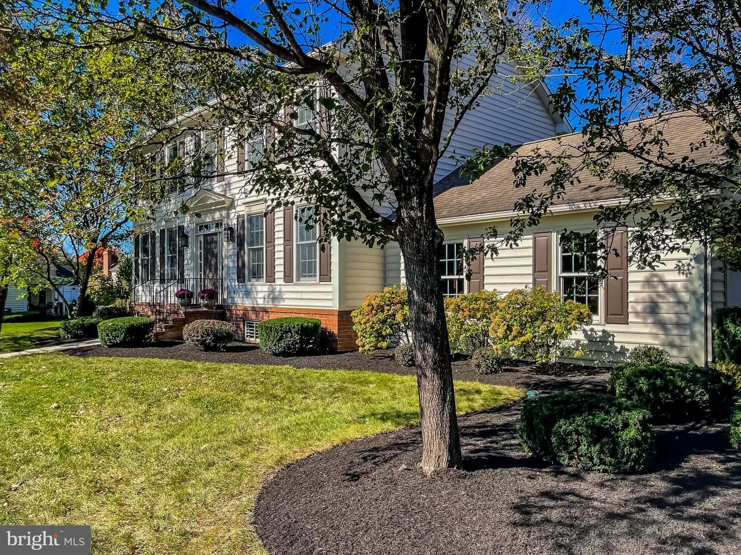 203 Friar Court photo 2