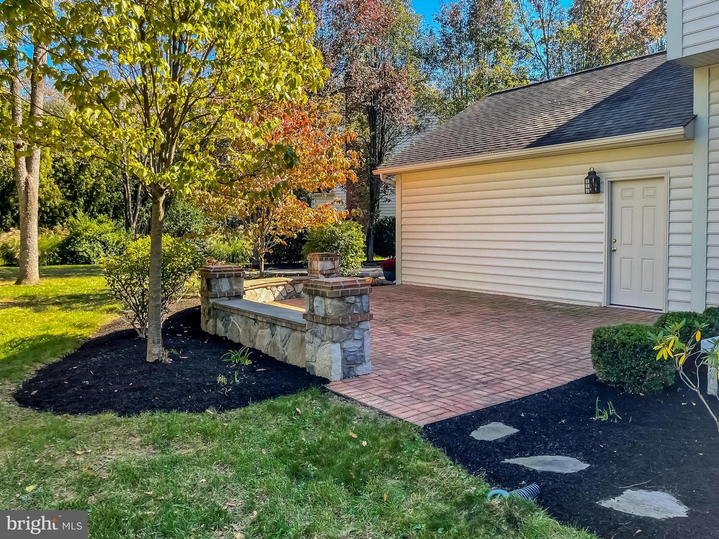 203 Friar Court photo 40