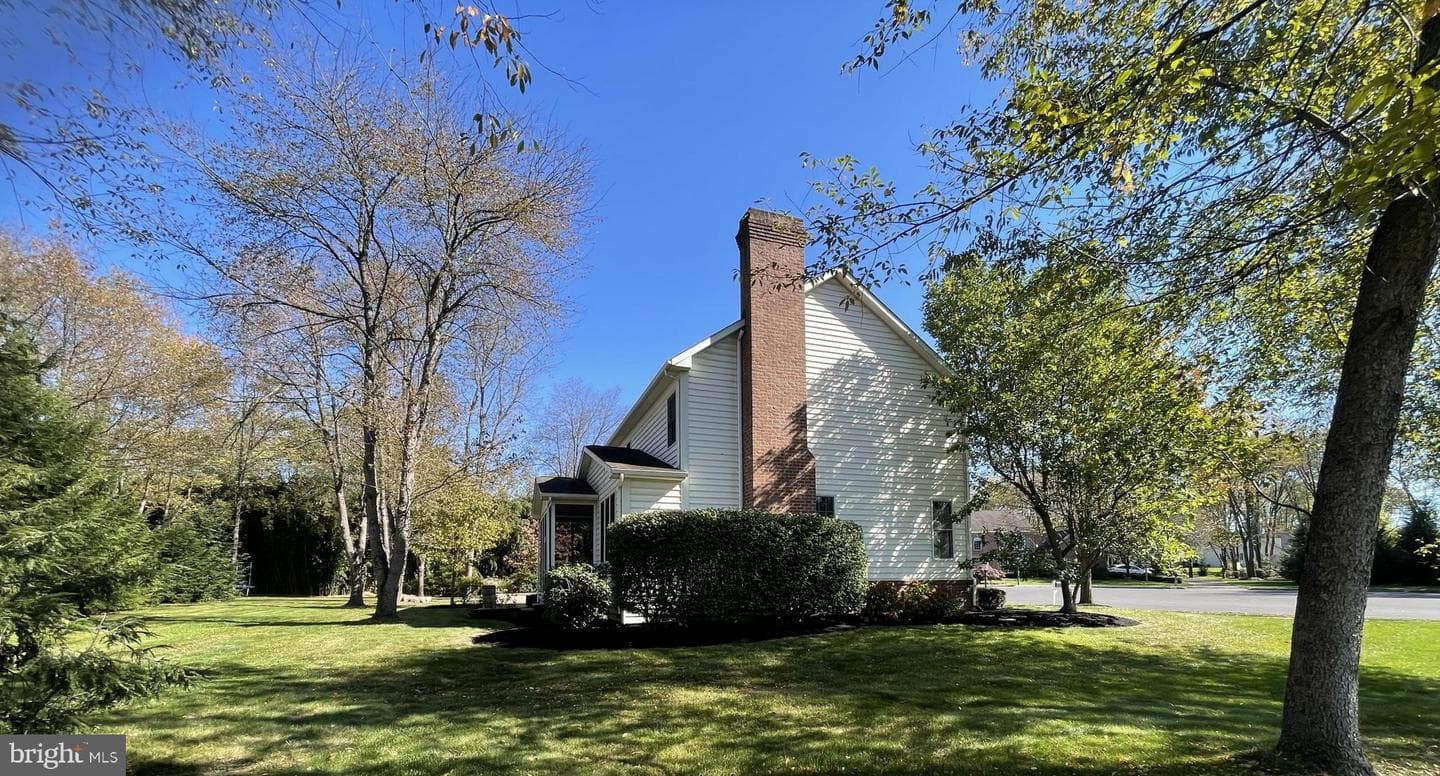 203 Friar Court photo 43