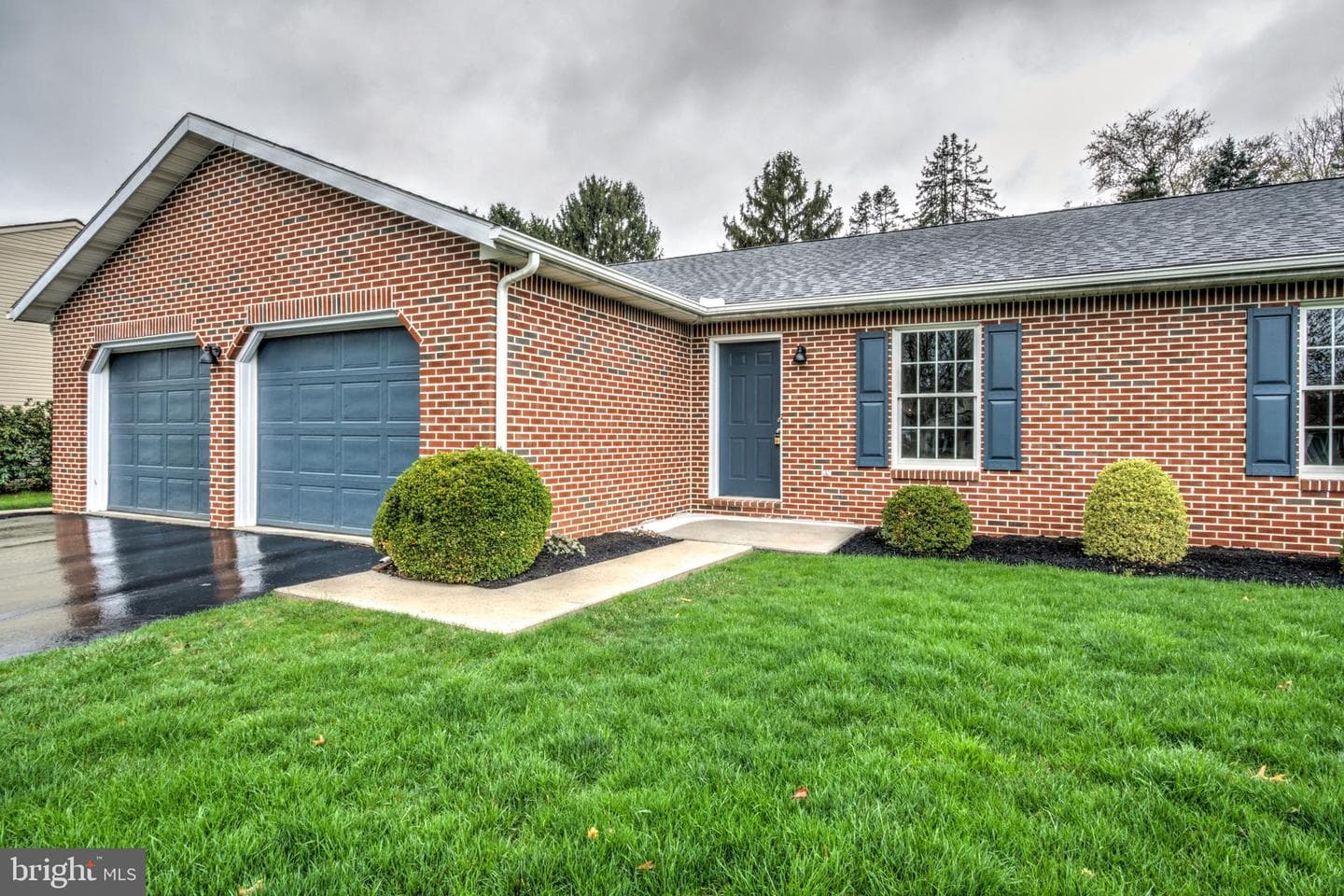 520 Boxwood Lane photo 38