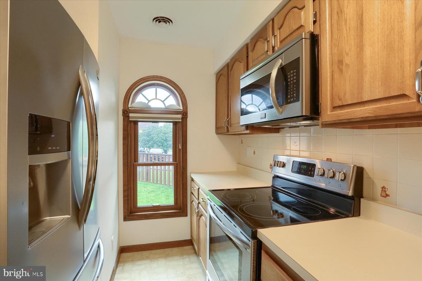 510 Peppercorn Square photo 4