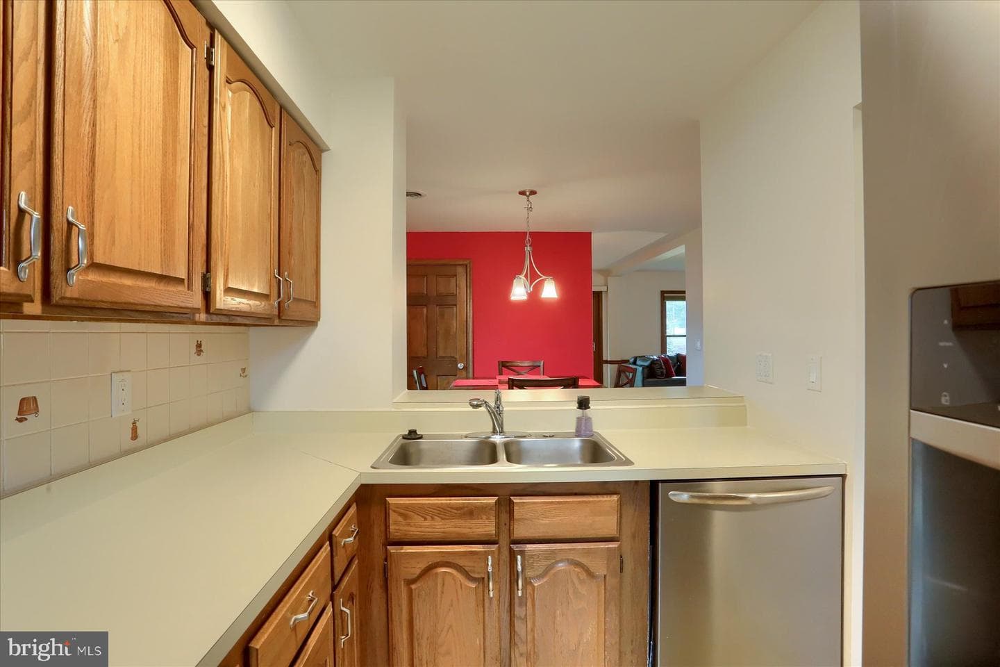 510 Peppercorn Square photo 5