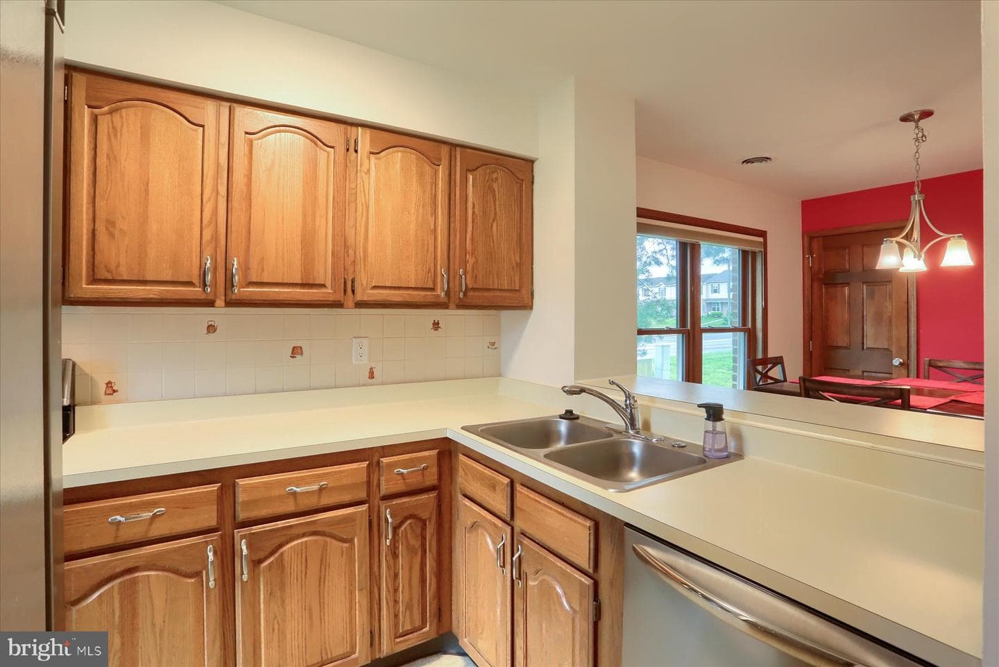 510 Peppercorn Square photo 6