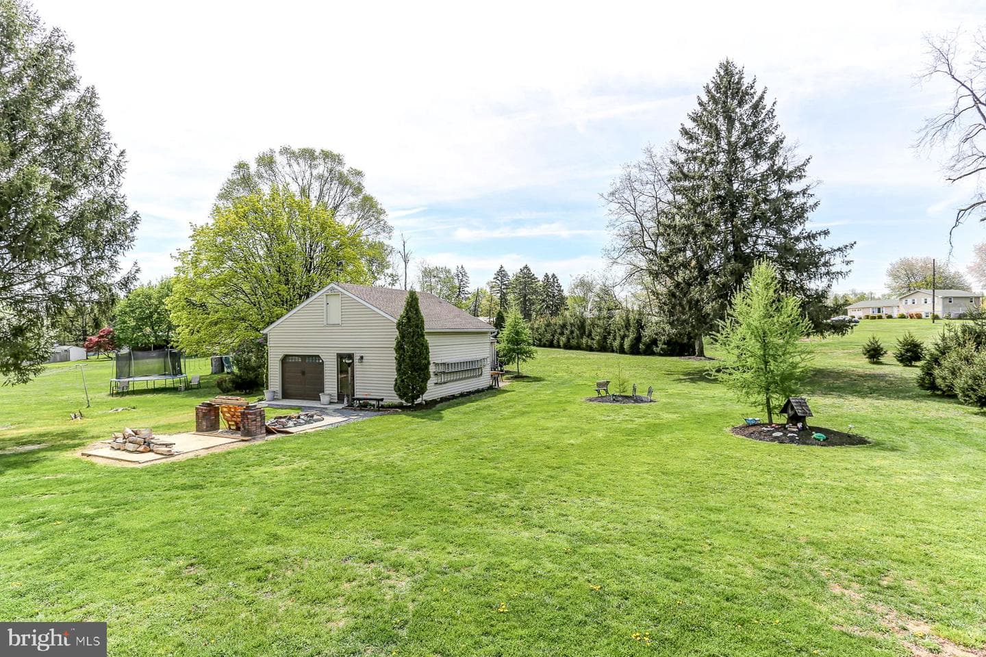 926 Wertzville Road photo 10