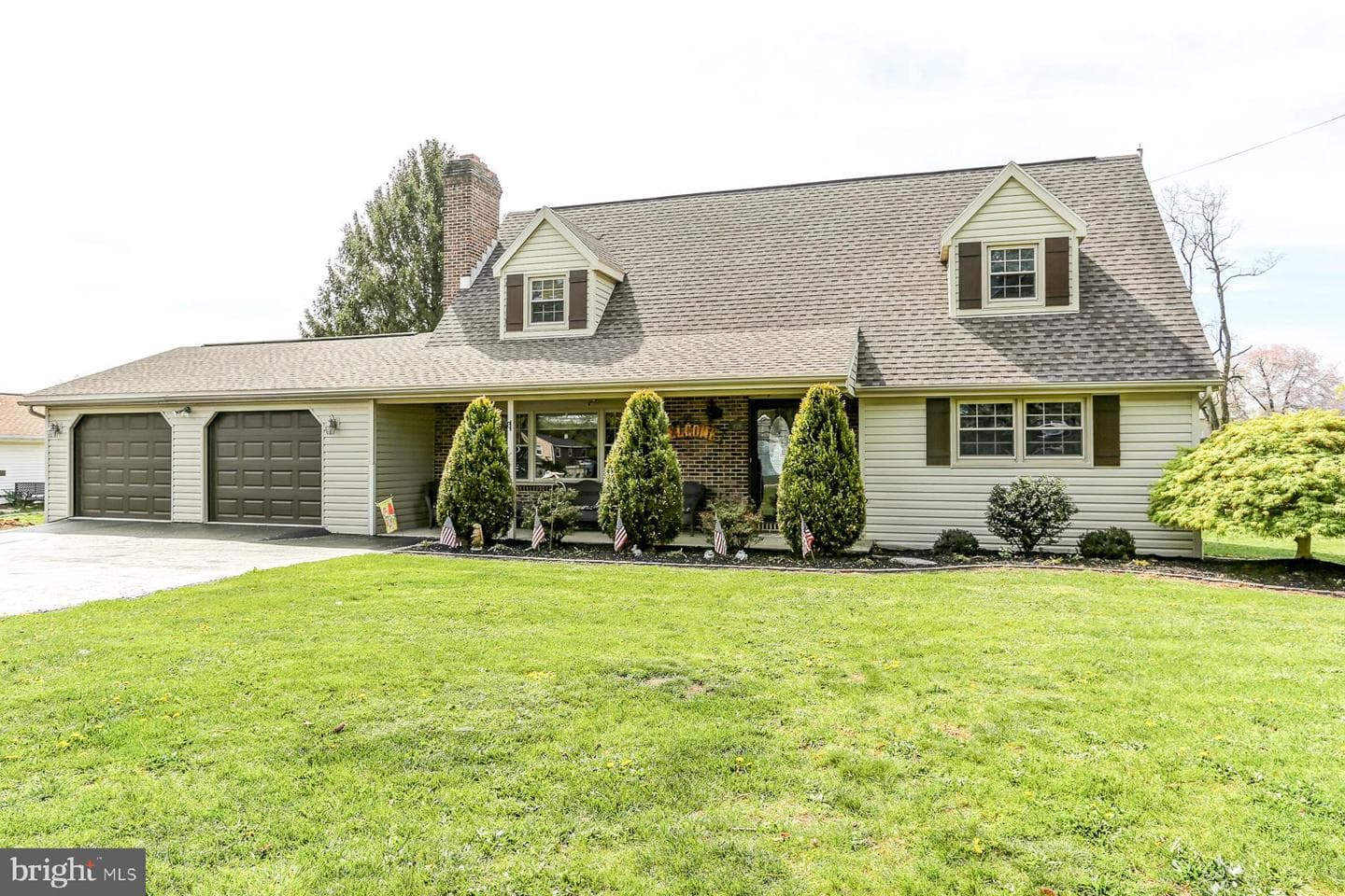 926 Wertzville Road photo 3