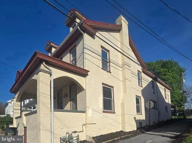 110 E Orange Street photo 2