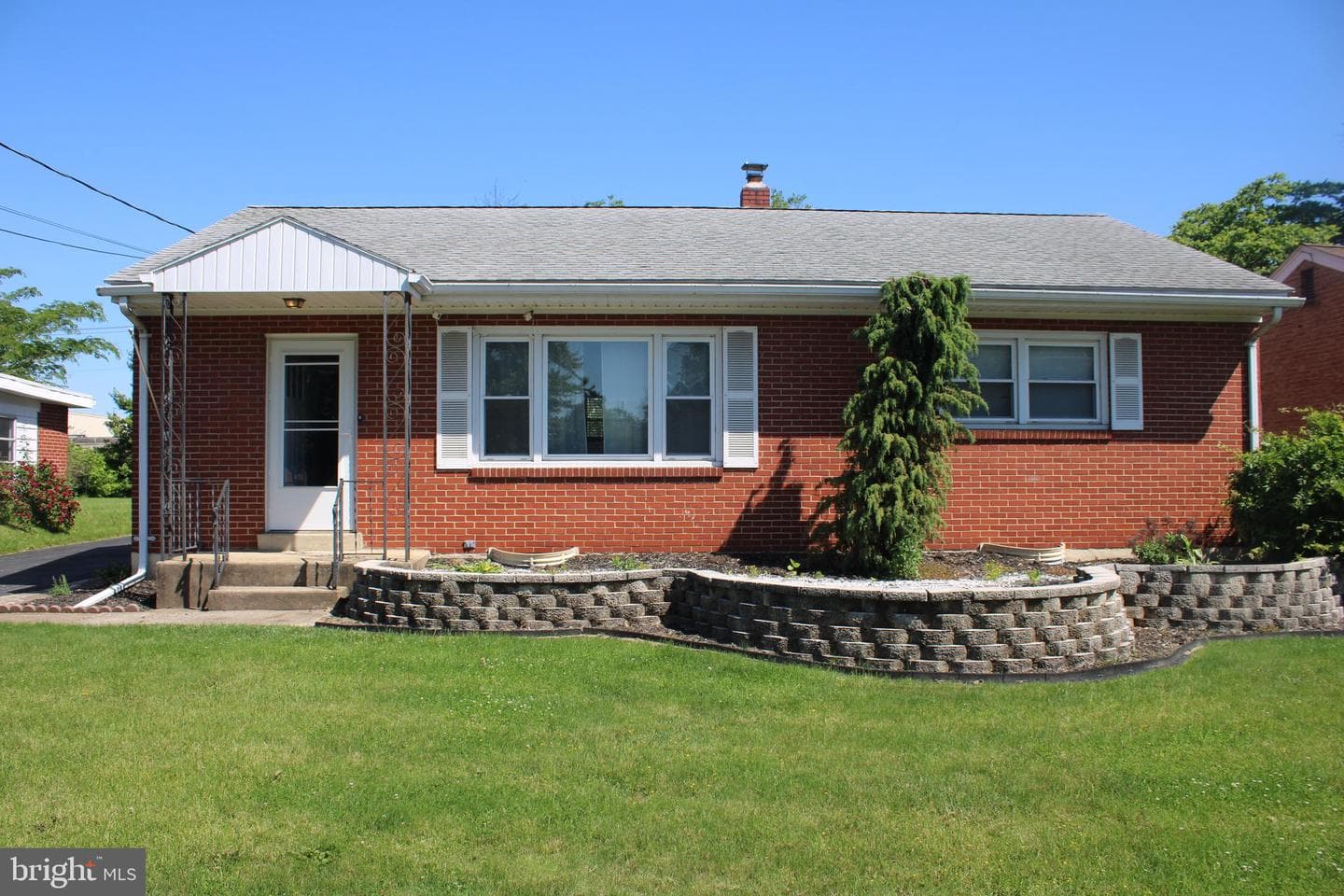 2900 Morningside Drive photo 2