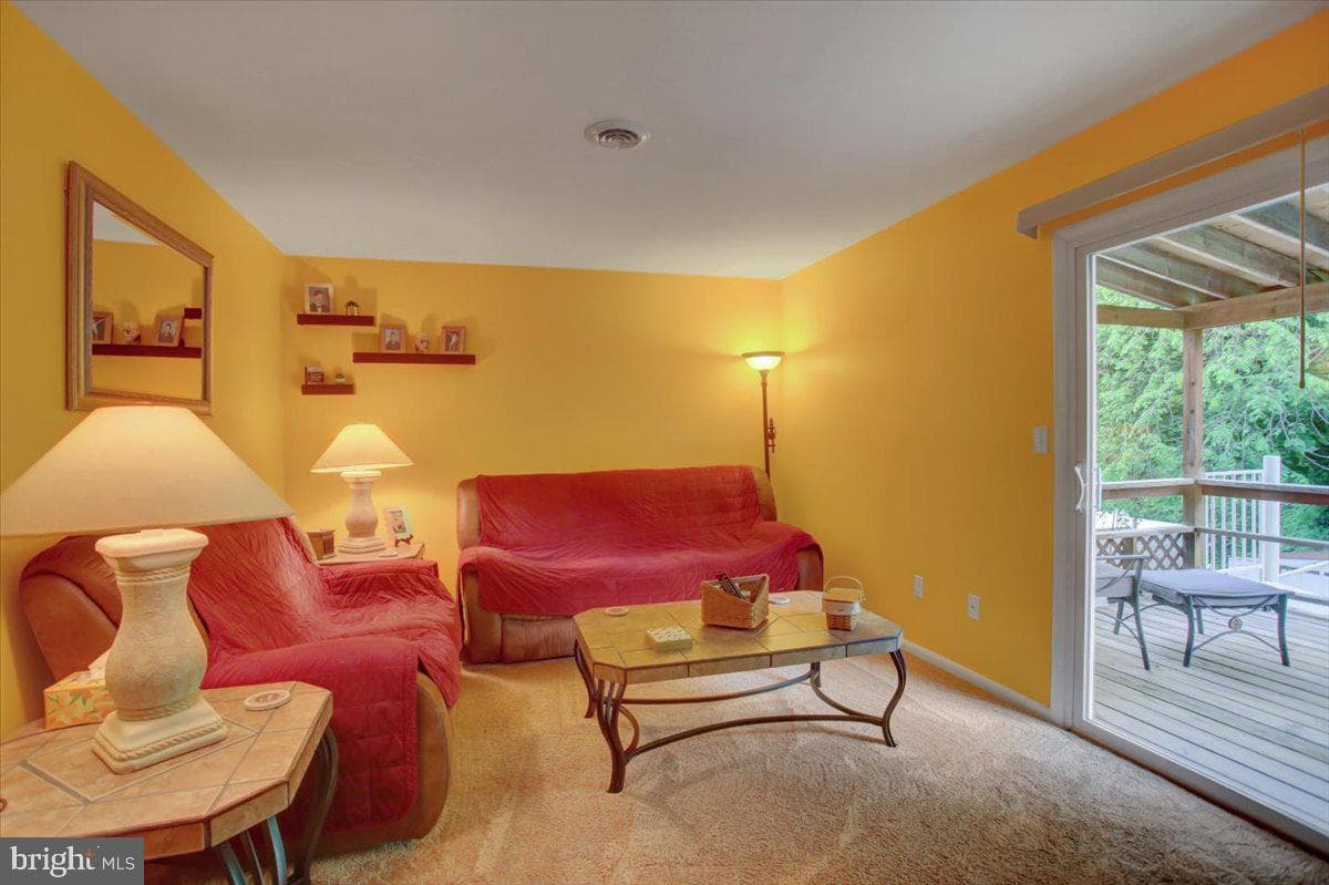 1110 Pheasant Drive N photo 13