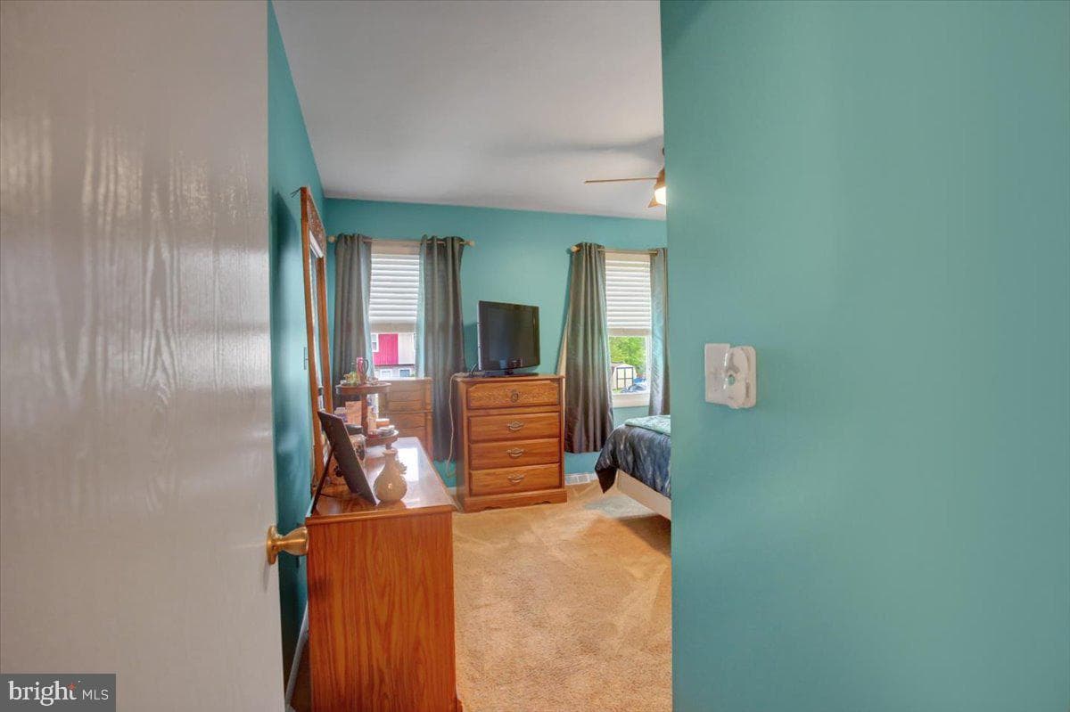 1110 Pheasant Drive N photo 20