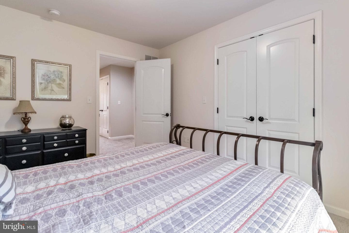 207 Dunbar Drive photo 33