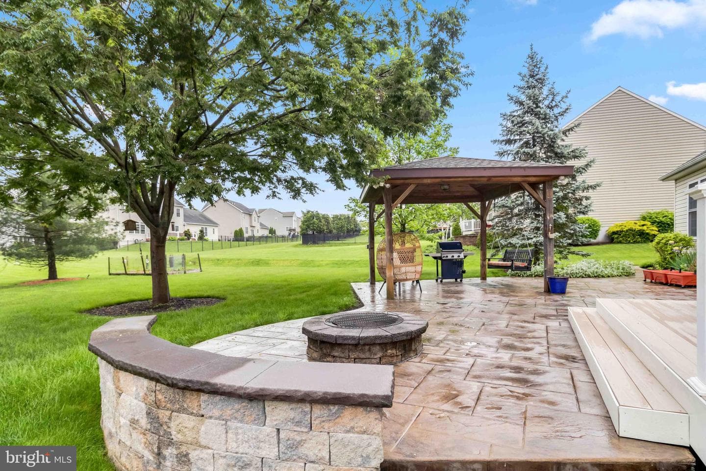 207 Dunbar Drive photo 37