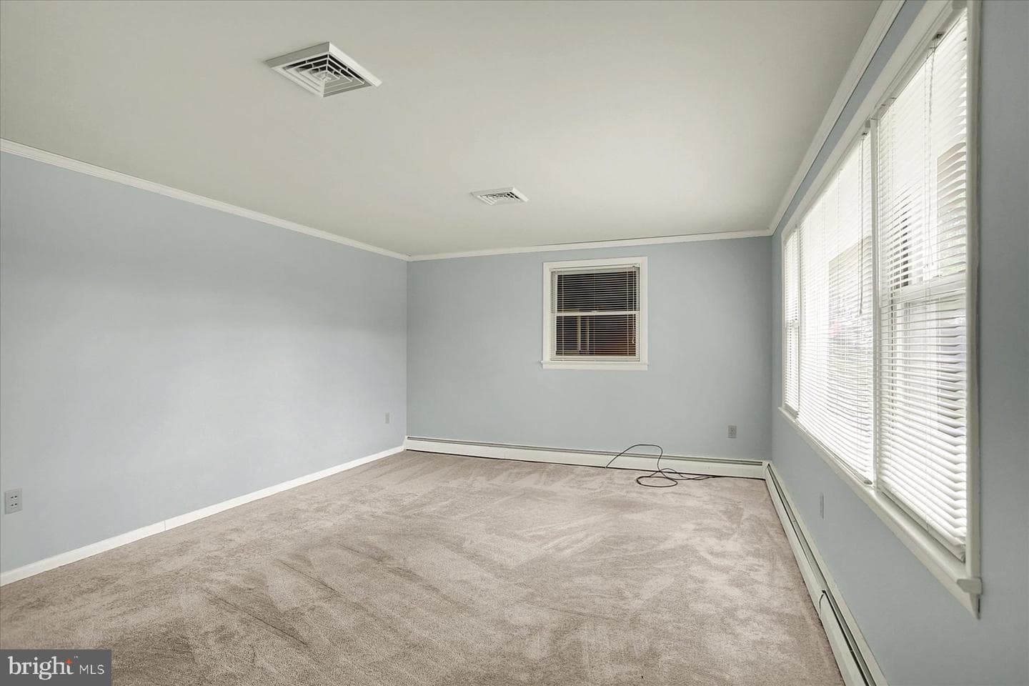 1465 Webster Drive photo 5