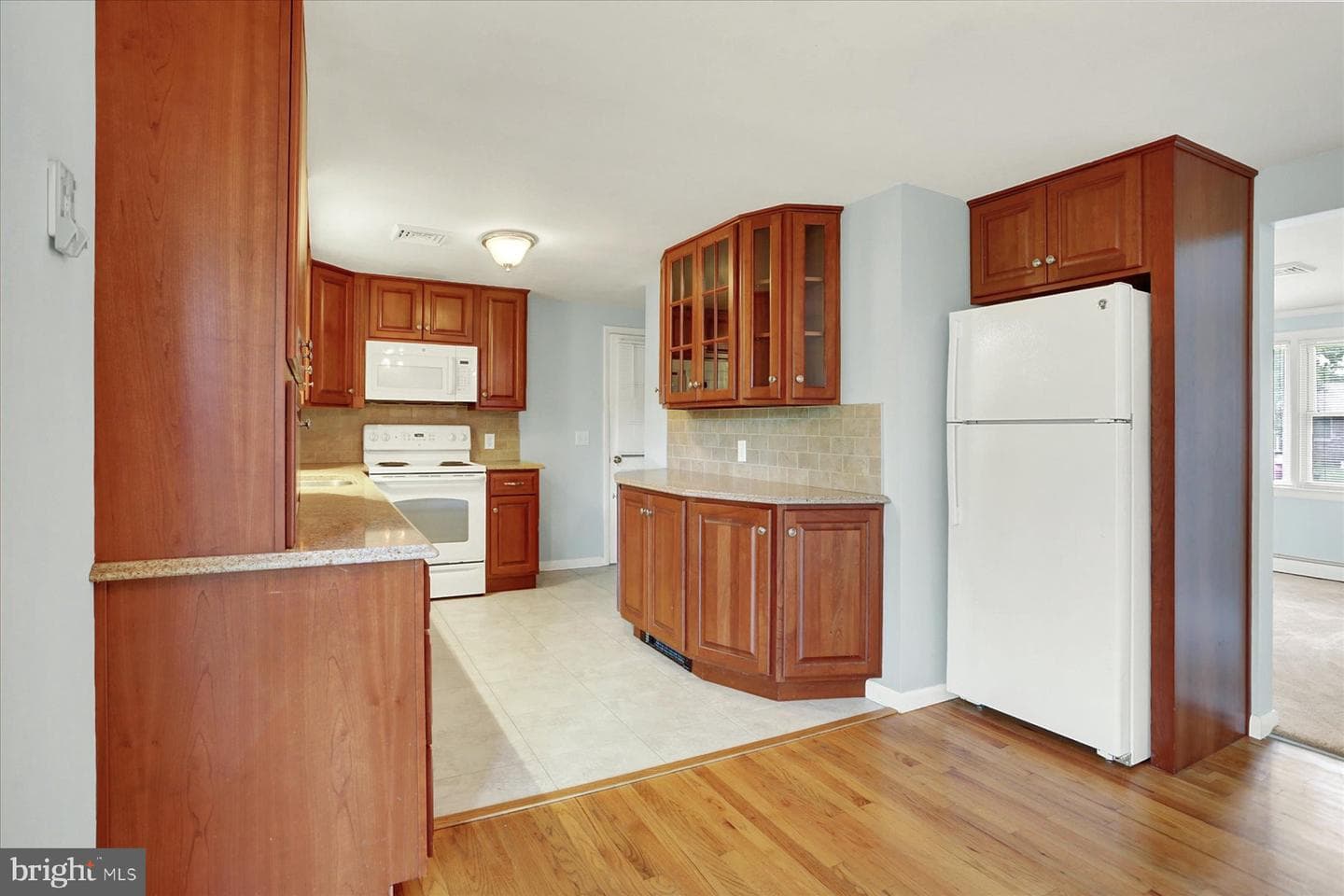 1465 Webster Drive photo 9