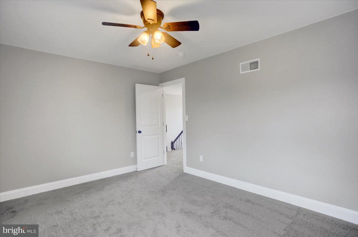5 Bristol Avenue photo 27