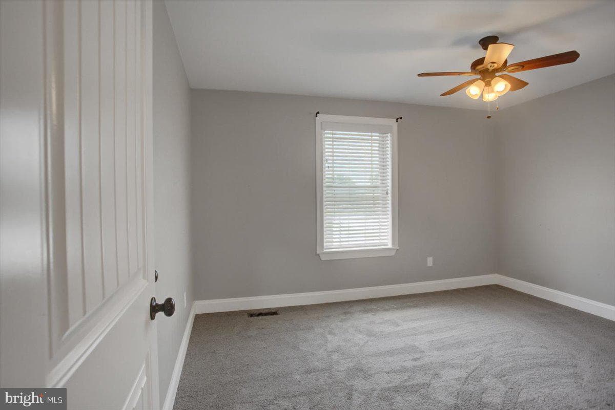 5 Bristol Avenue photo 30