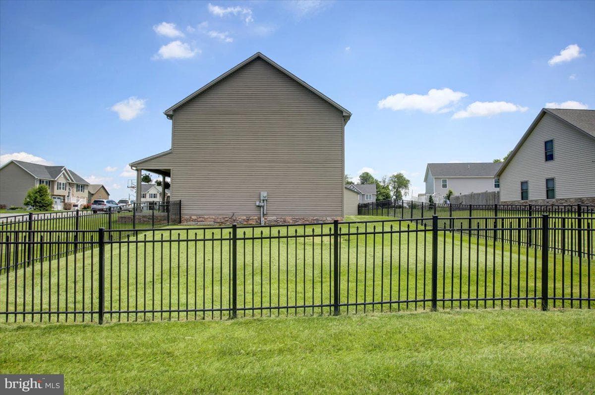 5 Bristol Avenue photo 40