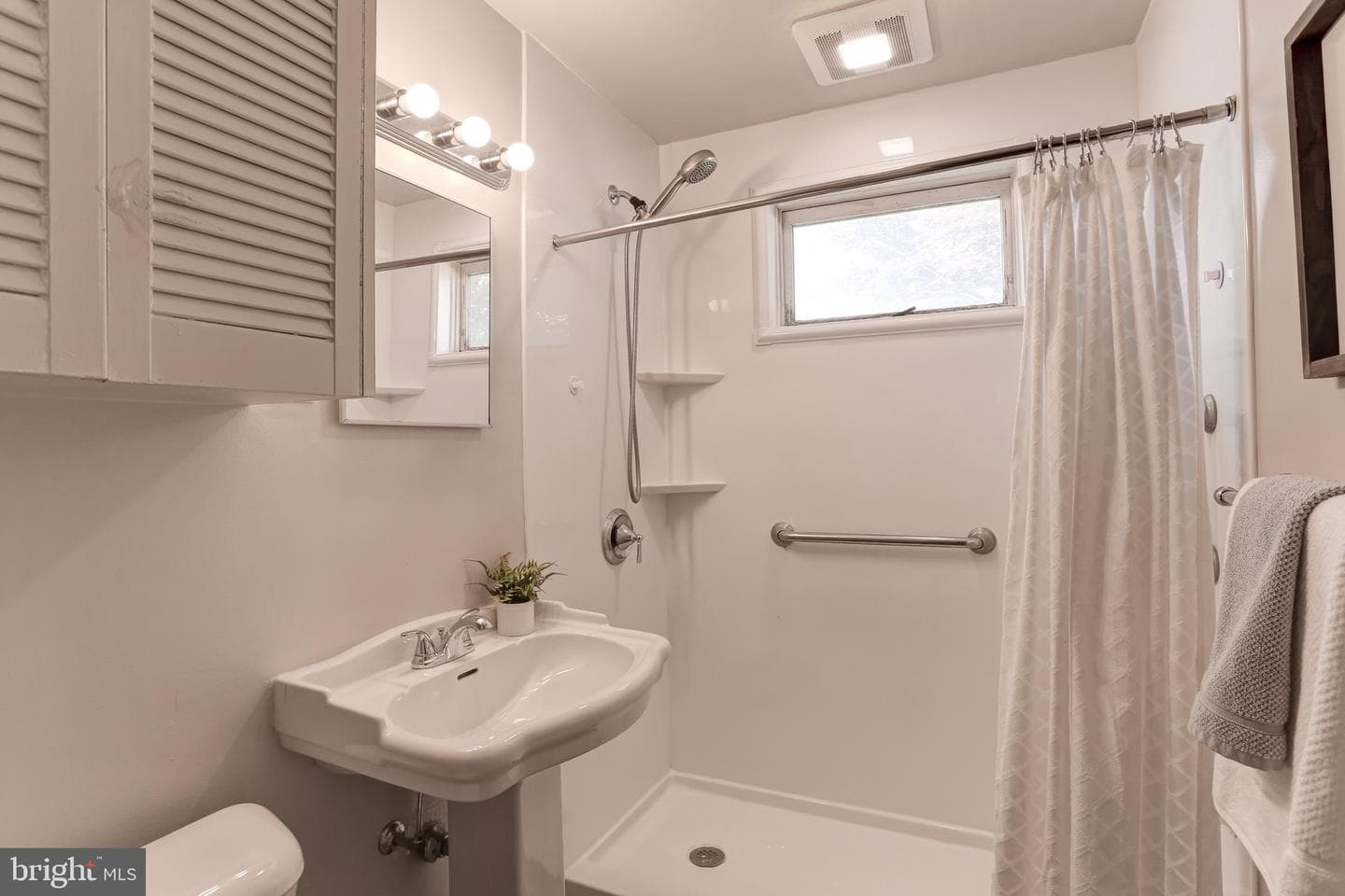 114 Hampden Avenue photo 12