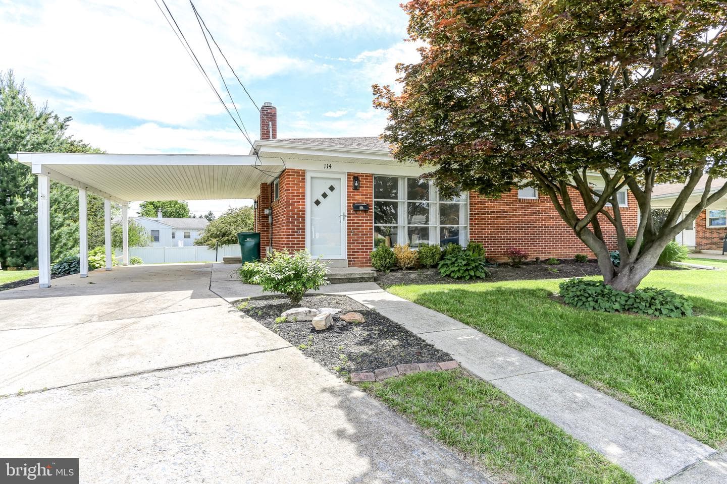 114 Hampden Avenue photo 19