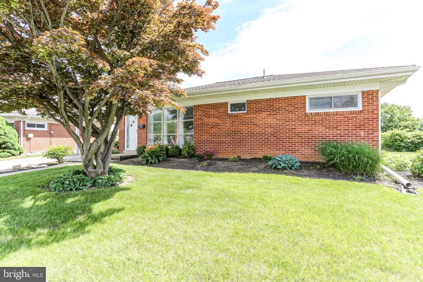 114 Hampden Avenue photo 2