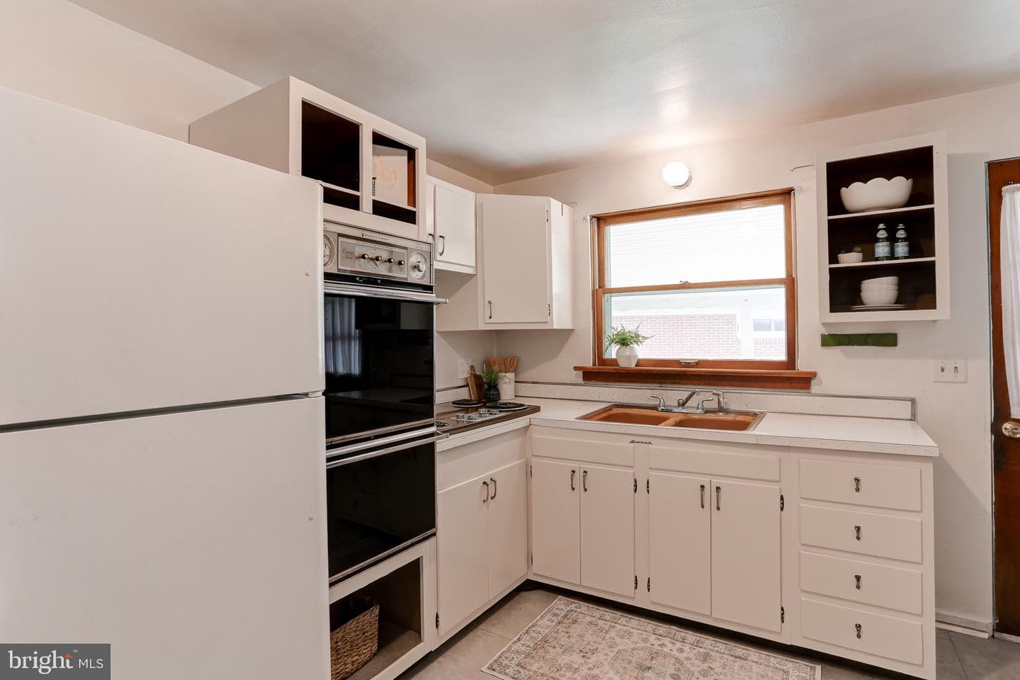114 Hampden Avenue photo 8