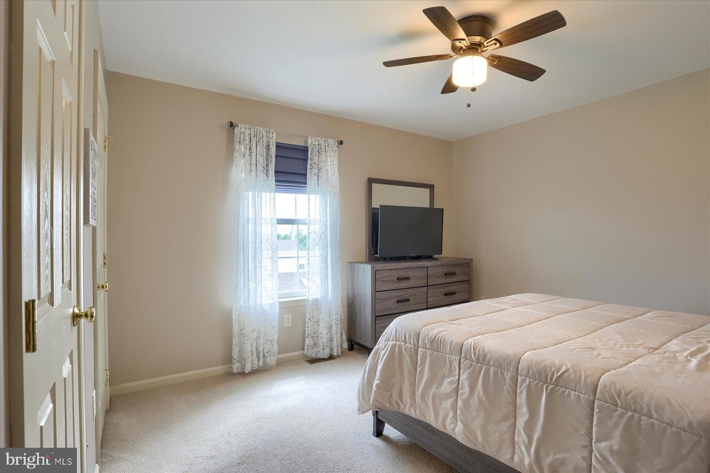 2357 Mill Road photo 16