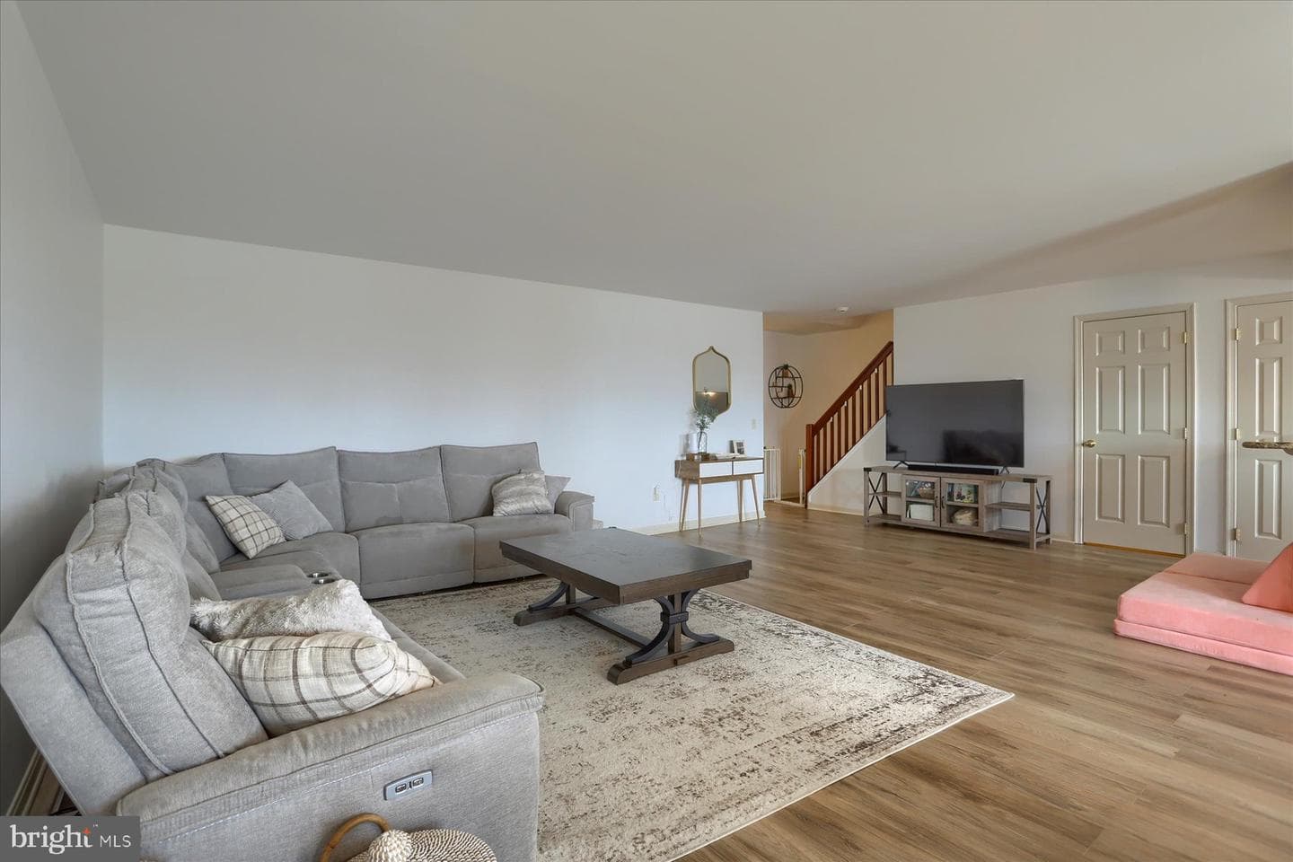 2357 Mill Road photo 5