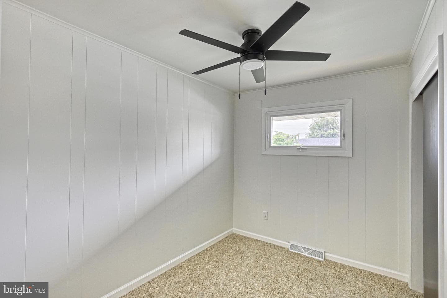 120 Winston Drive photo 30