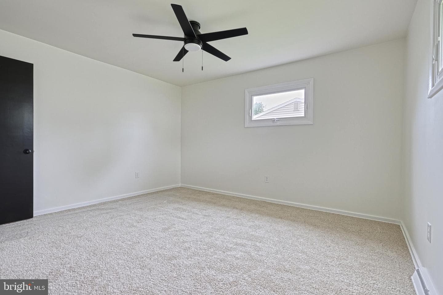 120 Winston Drive photo 40
