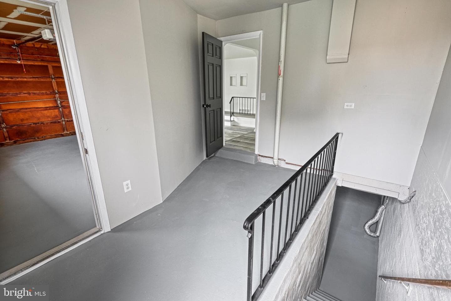 120 Winston Drive photo 44