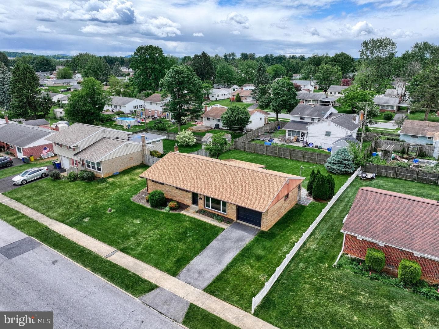 120 Winston Drive photo 59