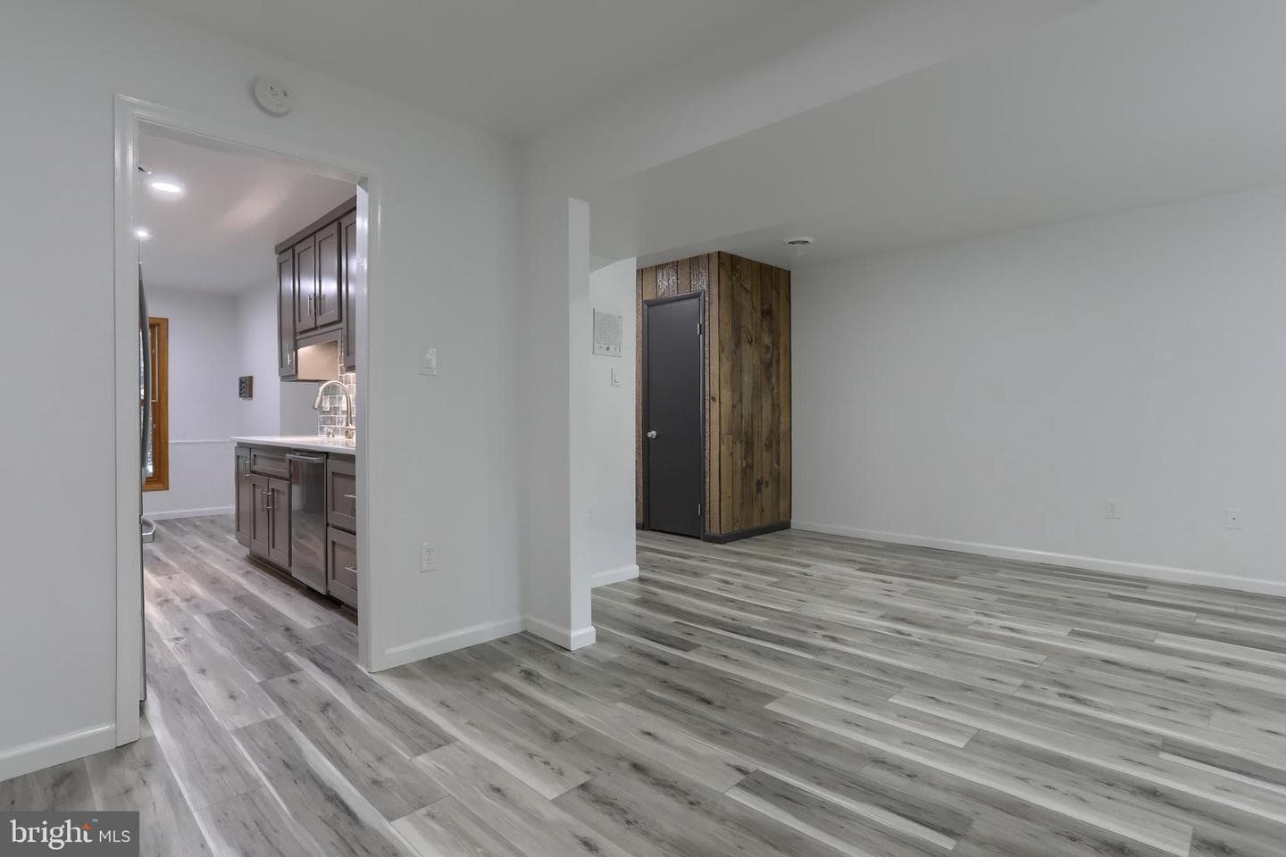 69 Drexel Place photo 10