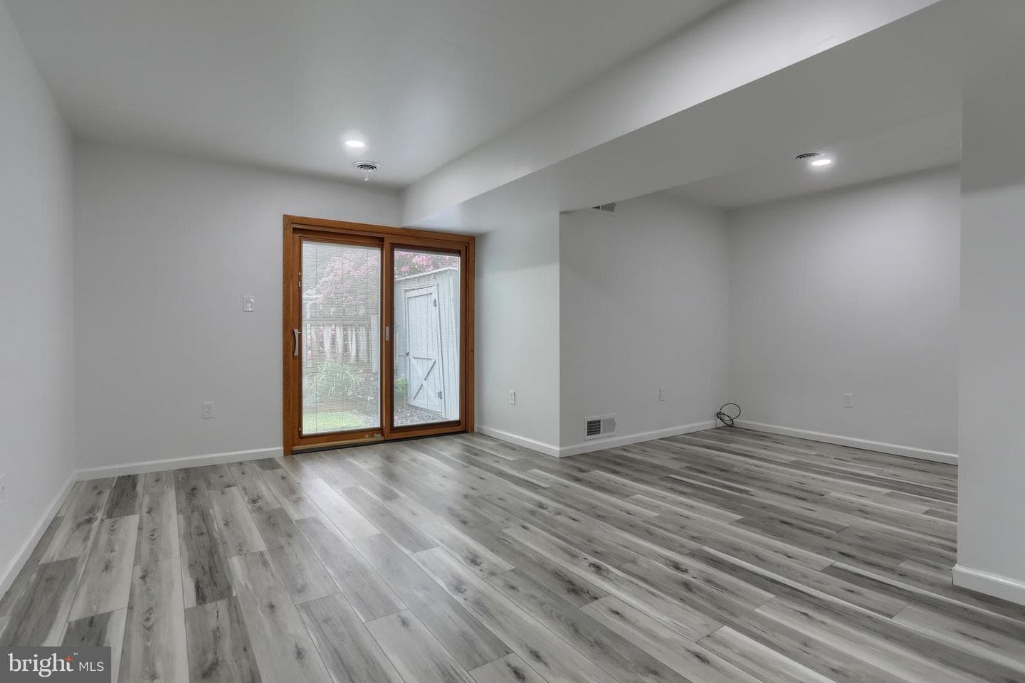 69 Drexel Place photo 12