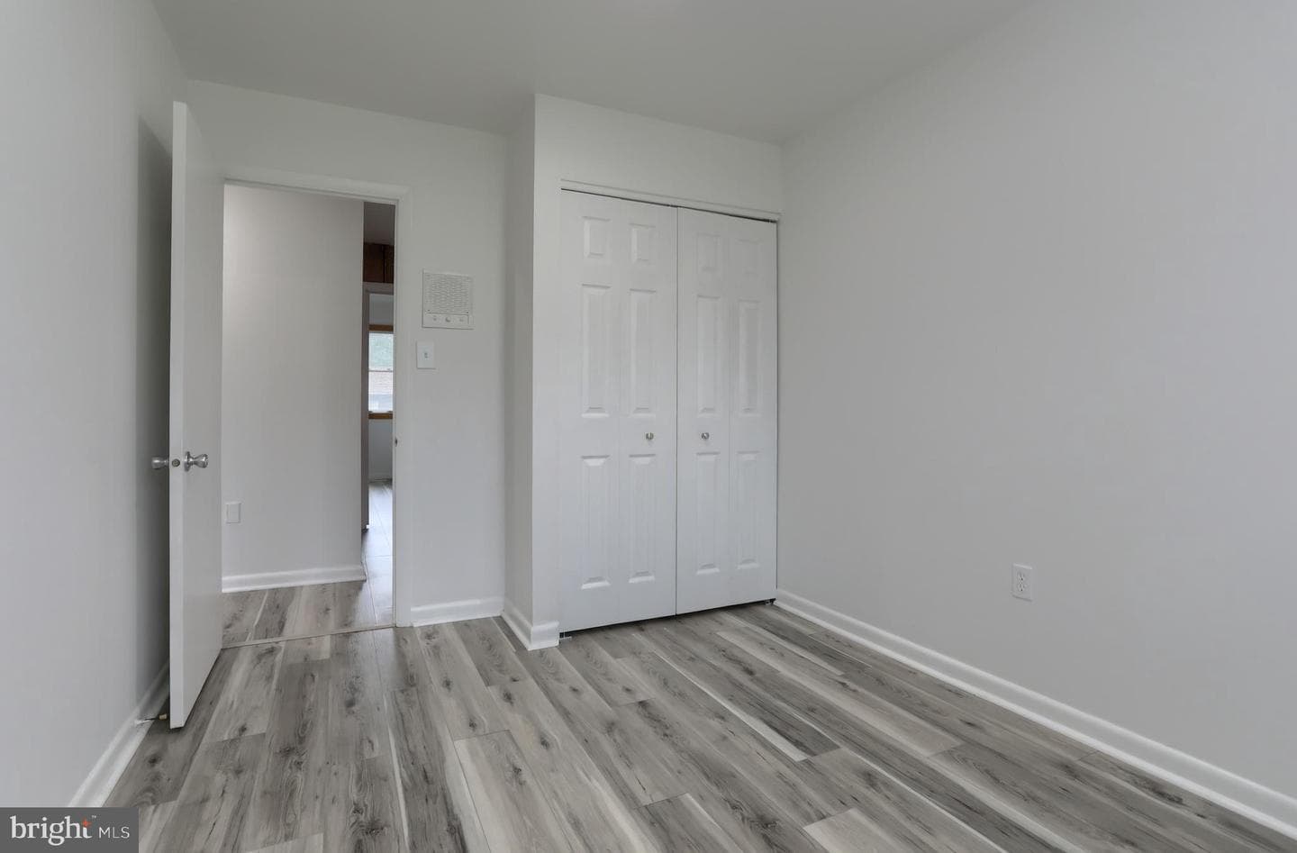 69 Drexel Place photo 25