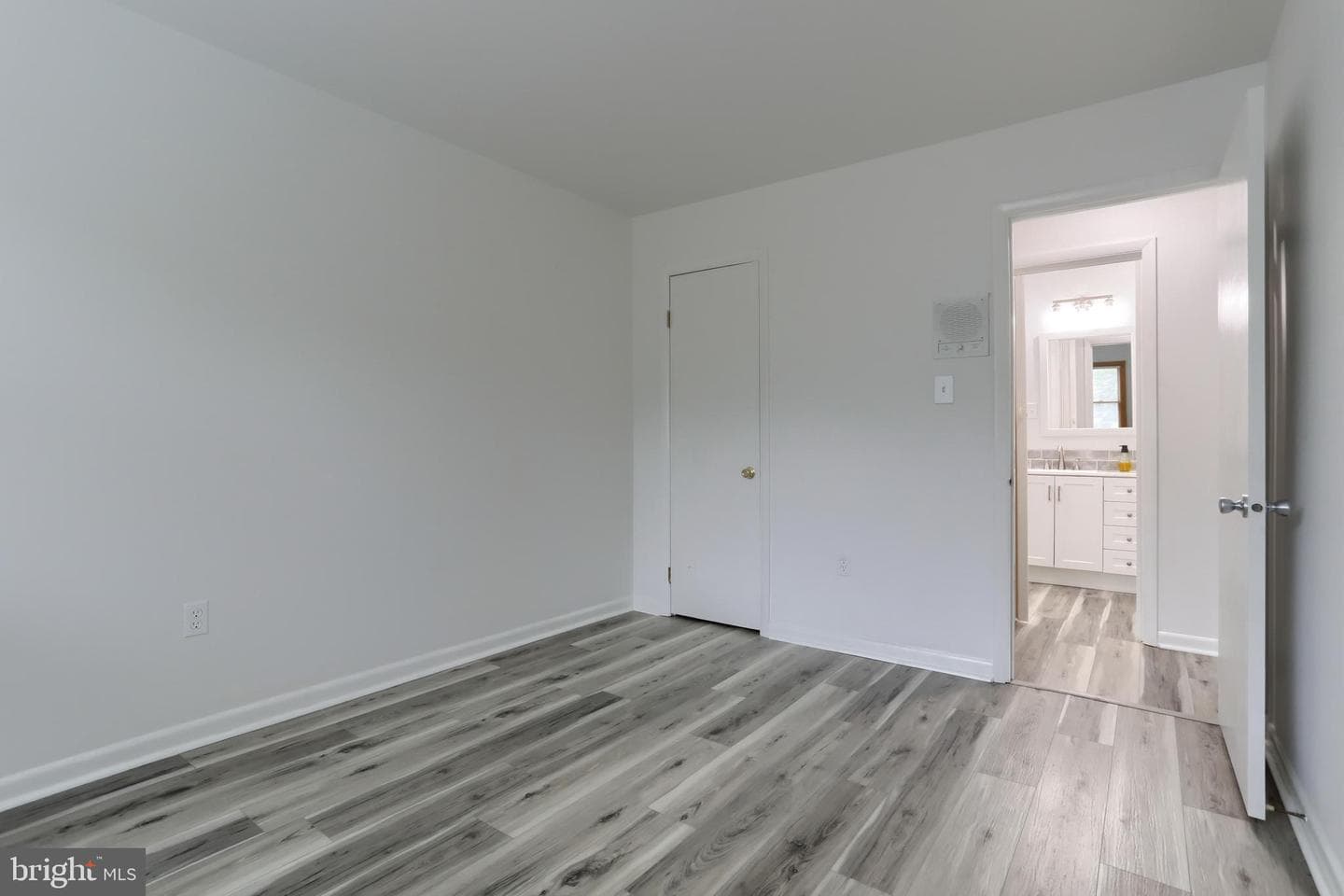 69 Drexel Place photo 27