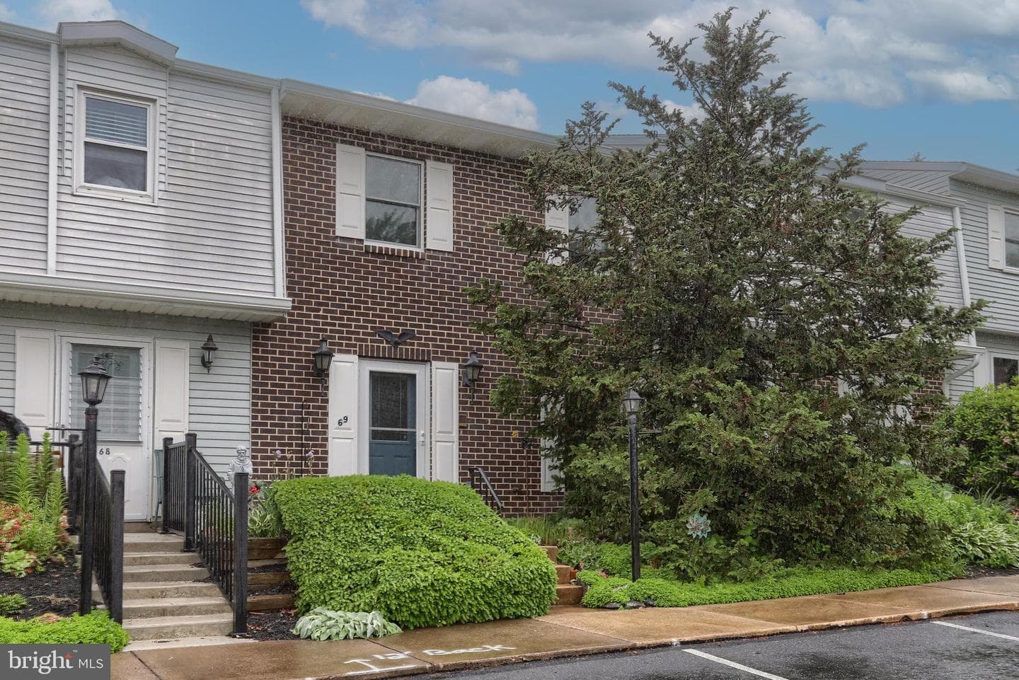 69 Drexel Place photo 3