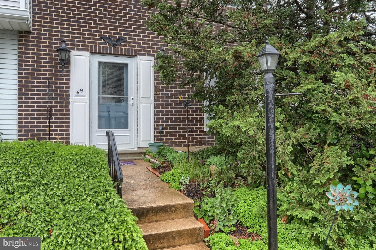 69 Drexel Place photo 4