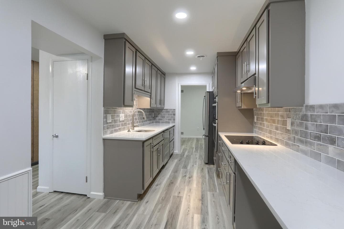 69 Drexel Place photo 6