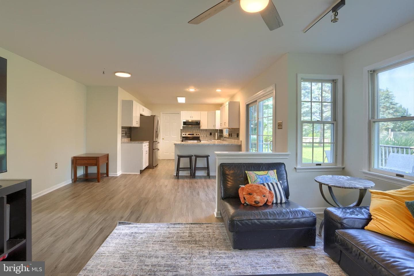 1 Grandview Court photo 11